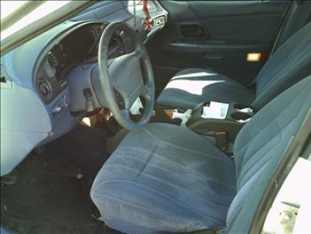 Image 4 of 1994 Ford Taurus White
