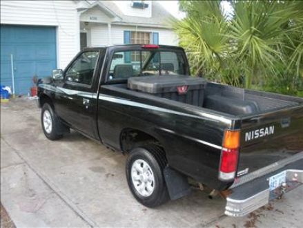 Image 3 of 1996 Pickup Black