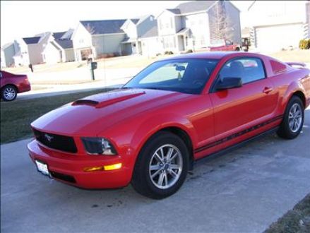 Image 1 of 2005 Mustang Red