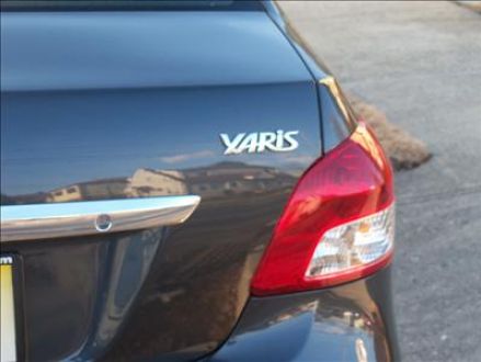Image 3 of 2008 Toyota Yaris Gray