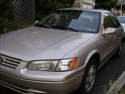 Image 1 of 1997 Toyota Camry LE…