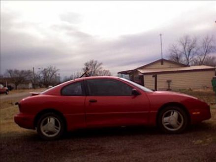 Image 1 of 1996 Sunfire Red