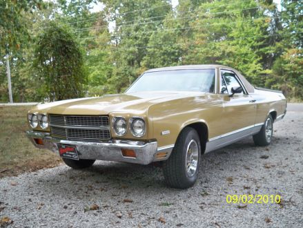 Good condition Gold 1970 Chevrolet El Camino in Columbus, Indiana