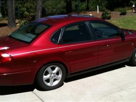 Good condition Burgundy / Maroon 2003 Ford Taurus in North Augusta ...